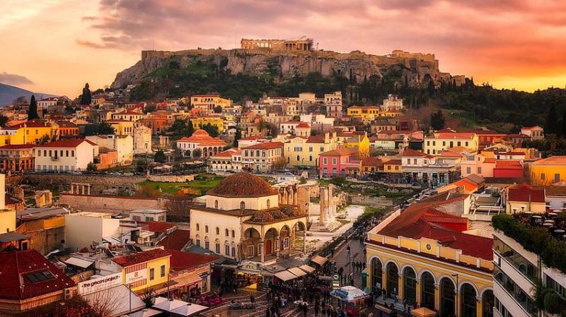 Athens vs the Islands: Where Should You Invest in Greek Real Estate?