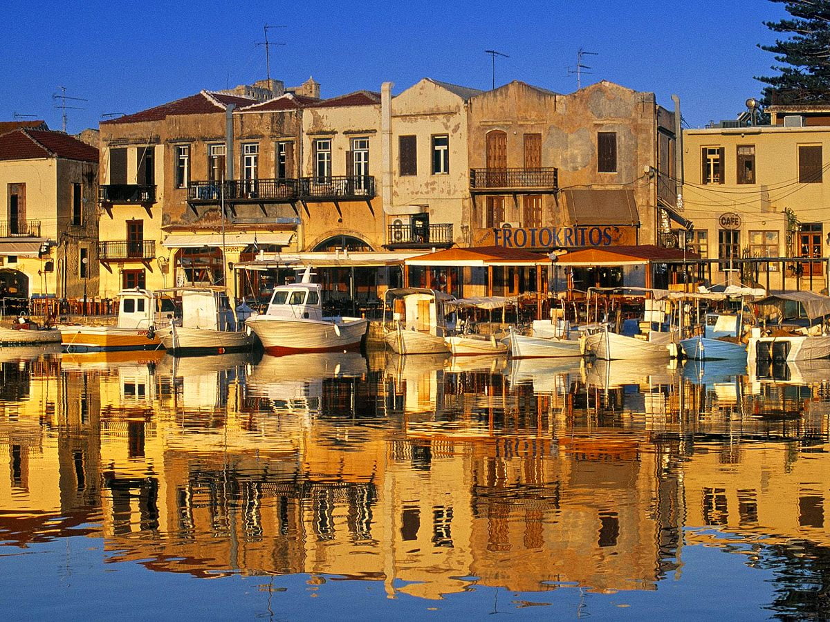 Greece for Remote Workers and Retirees: Tax Breaks and a Life Worth Living
